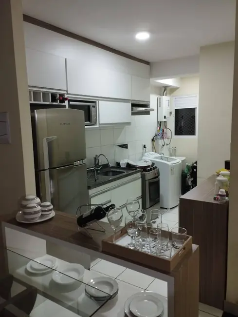 Apartamento com 2 quartos à venda, 53m2 em Vila Santa Terezinha, Carapicuiba - SP - imagem 8 Foto 8 de Apartamento com 2 quartos à venda, 53m2 em Vila Santa Terezinha, Carapicuiba - SP