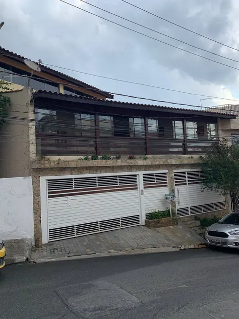 Casa com 3 quartos à venda, 325m2 em Vila Martins, Carapicuiba - SP - imagem 1 Foto 1 de Casa com 3 quartos à venda, 325m2 em Vila Martins, Carapicuiba - SP