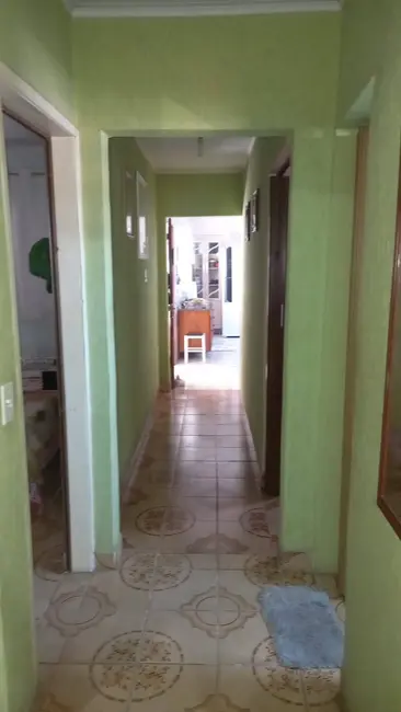 Casa com 3 quartos à venda, 338m2 em Vila Martins, Carapicuiba - SP - imagem 8 Foto 8 de Casa com 3 quartos à venda, 338m2 em Vila Martins, Carapicuiba - SP