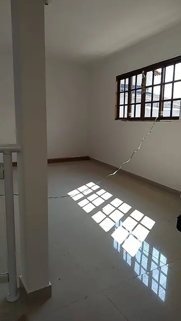 Casa com 3 quartos à venda, 250m2 em Jardim das Belezas, Carapicuiba - SP - imagem 5 Foto 5 de Casa com 3 quartos à venda, 250m2 em Jardim das Belezas, Carapicuiba - SP