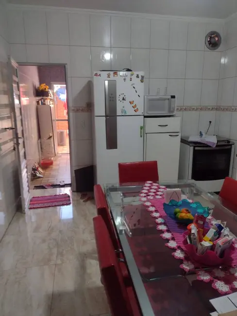 Casa com 4 quartos à venda, 125m2 em Vila América, Carapicuiba - SP - imagem 4 Foto 4 de Casa com 4 quartos à venda, 125m2 em Vila América, Carapicuiba - SP