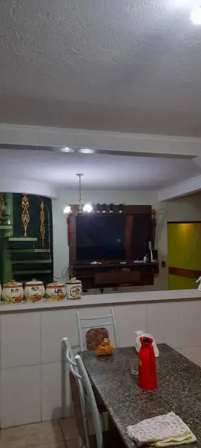 Casa com 3 quartos à venda, 250m2 em Osasco - SP - imagem 6 Foto 6 de Casa com 3 quartos à venda, 250m2 em Osasco - SP