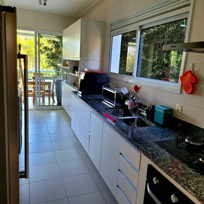 Foto 8 de Casa com 3 quartos à venda, 292m2 em Bosque do Vianna, Cotia - SP