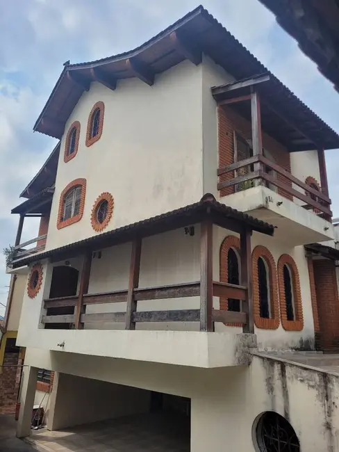 Foto 4 de Casa com 4 quartos à venda, 327m2 em km 18, Osasco - SP