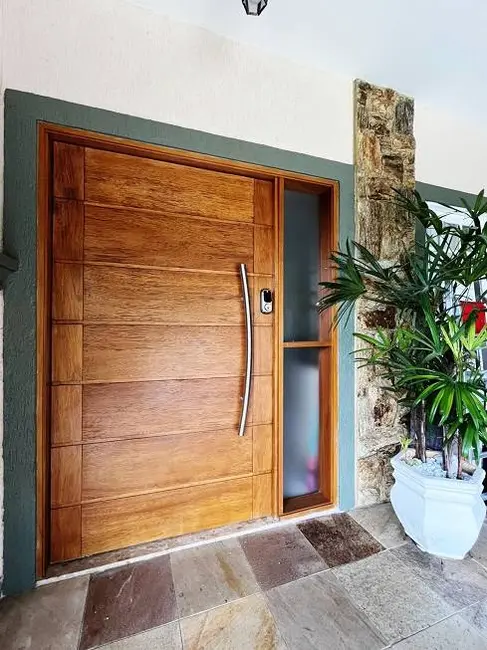 Casa com 4 quartos à venda, 320m2 em Pousada dos Bandeirantes, Carapicuiba - SP - imagem 4 Foto 4 de Casa com 4 quartos à venda, 320m2 em Pousada dos Bandeirantes, Carapicuiba - SP