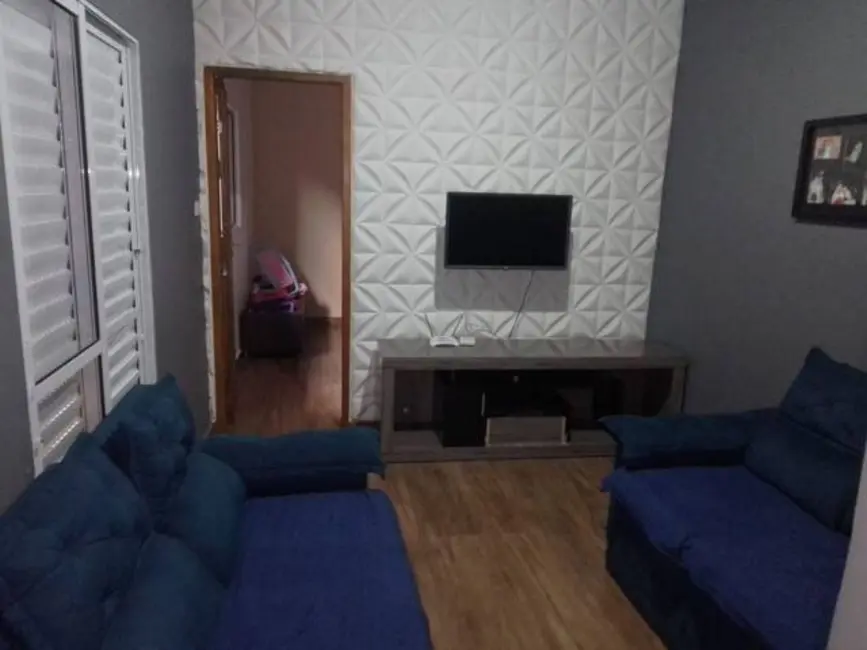 Foto 2 de Casa com 5 quartos à venda, 135m2 em Jardim Júlio, Barueri - SP