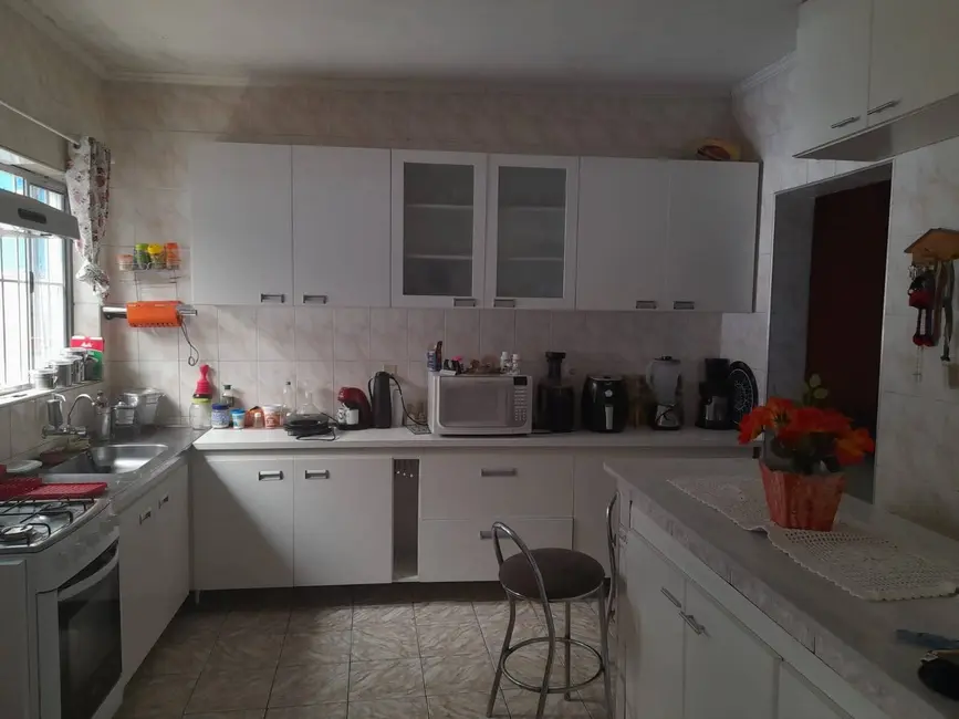 Foto 6 de Casa com 5 quartos à venda, 180m2 em Jardim Silveira, Barueri - SP