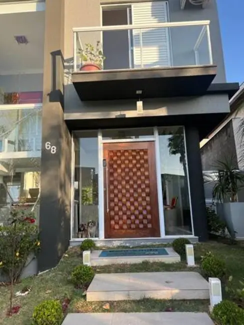 Foto 4 de Casa com 3 quartos à venda, 250m2 em Suru, Santana De Parnaiba - SP