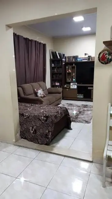 Foto 2 de Casa com 5 quartos à venda, 300m2 em Jardim Briquet, Itapevi - SP