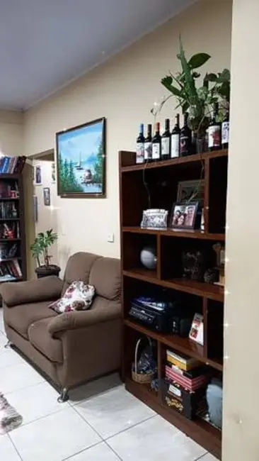 Foto 3 de Casa com 5 quartos à venda, 300m2 em Jardim Briquet, Itapevi - SP