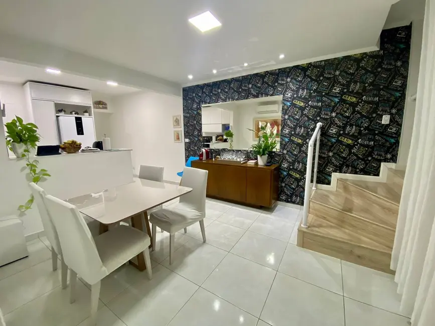 Foto 4 de Casa com 4 quartos à venda, 253m2 em Jardim Europa, Jandira - SP