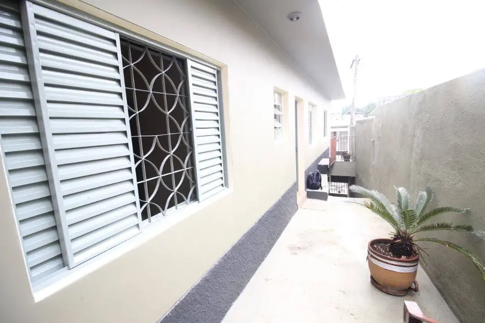 Casa com 3 quartos à venda, 107m2 em Baronesa, Osasco - SP - imagem 3 Foto 3 de Casa com 3 quartos à venda, 107m2 em Baronesa, Osasco - SP