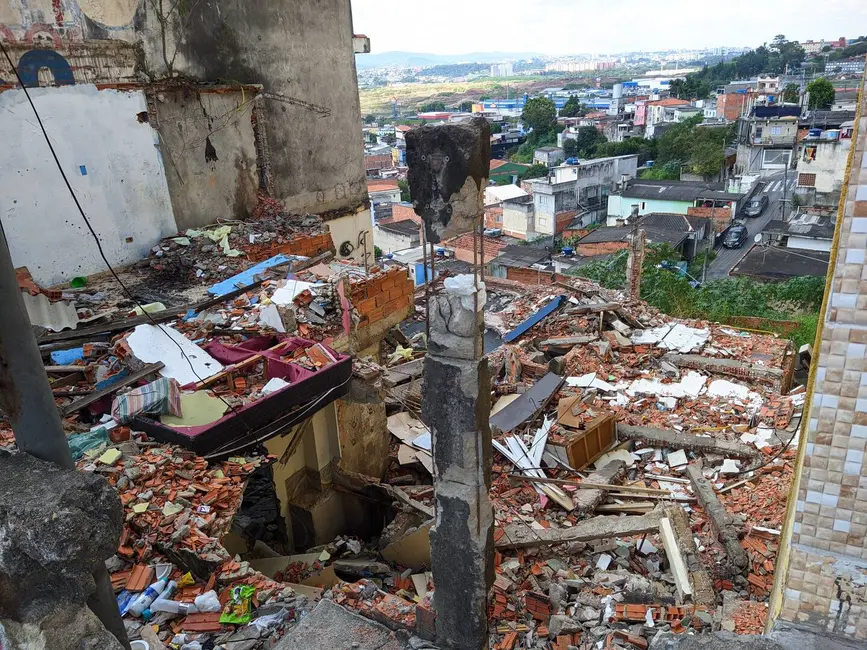 Foto 2 de Terreno / Lote à venda, 445m2 em Centro, Carapicuiba - SP