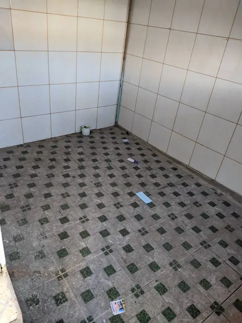 Casa com 3 quartos à venda, 170m2 em Jardim Bom Sucesso, Carapicuiba - SP - imagem 3 Foto 3 de Casa com 3 quartos à venda, 170m2 em Jardim Bom Sucesso, Carapicuiba - SP