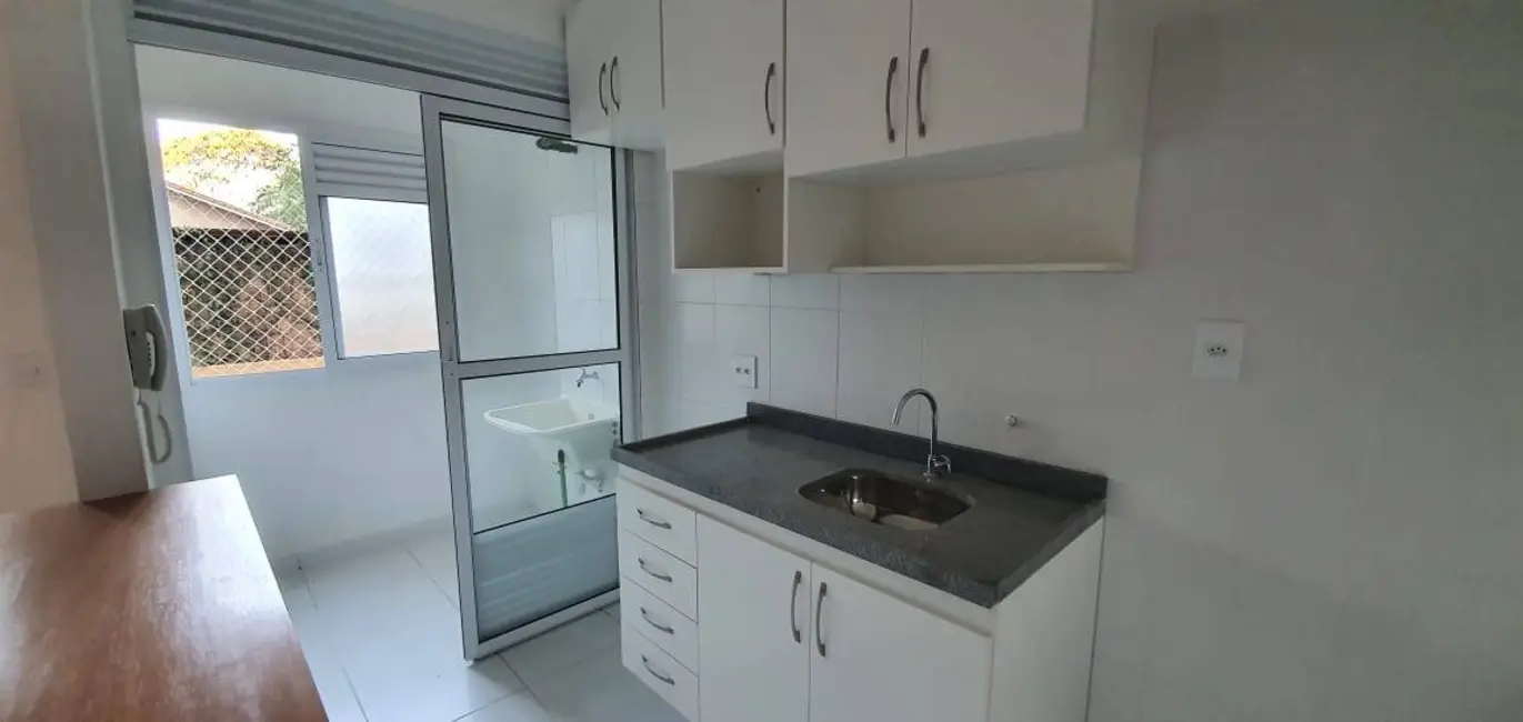 Apartamento com 2 quartos à venda, 46m2 em Jardim Marilu, Carapicuiba - SP - imagem 3 Foto 3 de Apartamento com 2 quartos à venda, 46m2 em Jardim Marilu, Carapicuiba - SP