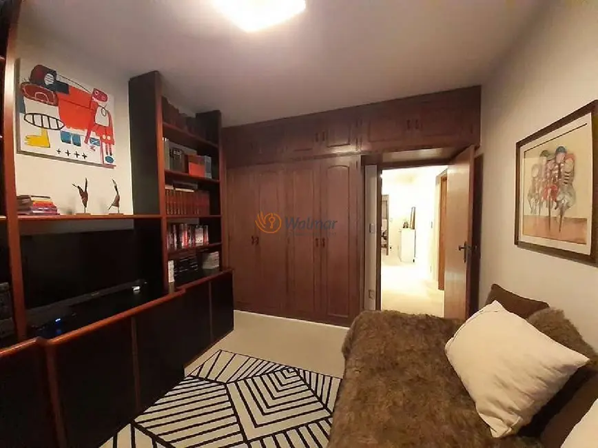 Apartamento com 3 quartos à venda, 153m2 em Vila Itapura, Campinas - SP - imagem 7 Foto 7 de Apartamento com 3 quartos à venda, 153m2 em Vila Itapura, Campinas - SP