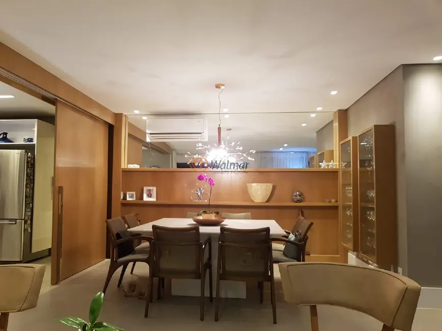 Foto 8 de Apartamento com 4 quartos à venda, 214m2 em Cambuí, Campinas - SP