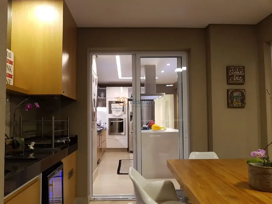 Foto 5 de Apartamento com 4 quartos à venda, 214m2 em Cambuí, Campinas - SP