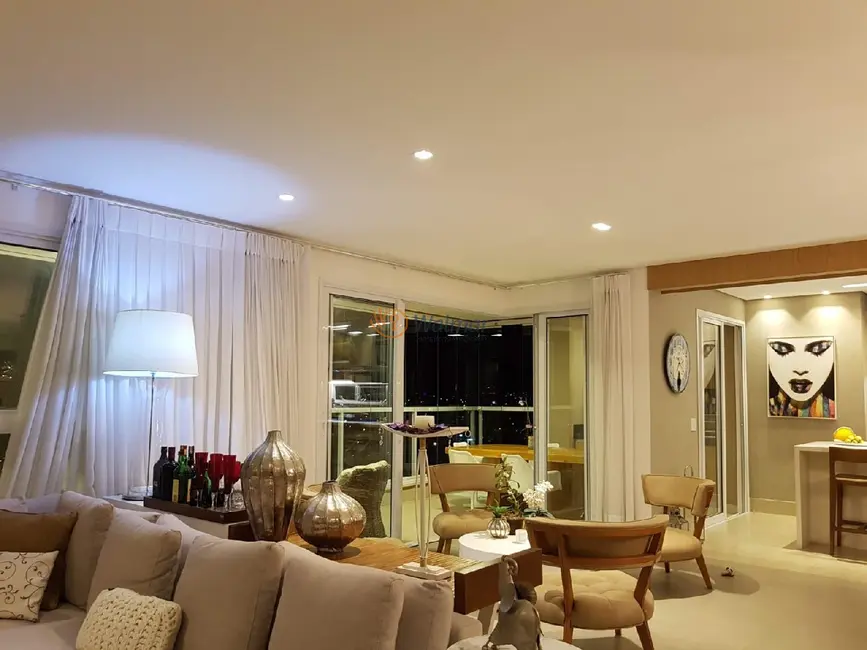 Foto 2 de Apartamento com 4 quartos à venda, 214m2 em Cambuí, Campinas - SP