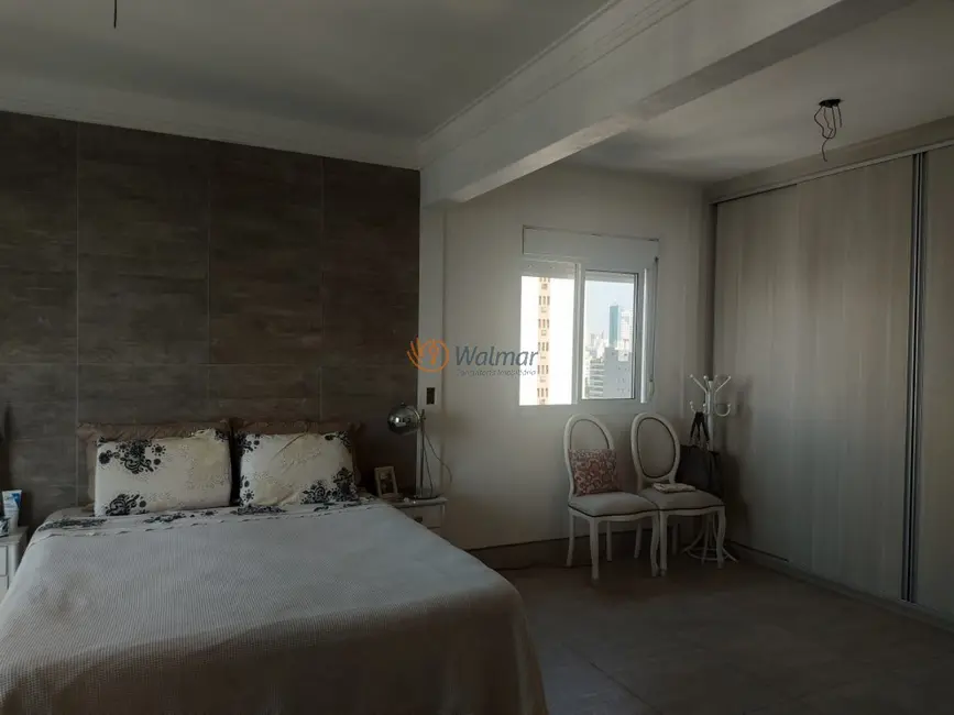 Apartamento com 3 quartos à venda, 214m2 em Cambuí, Campinas - SP - imagem 7 Foto 7 de Apartamento com 3 quartos à venda, 214m2 em Cambuí, Campinas - SP