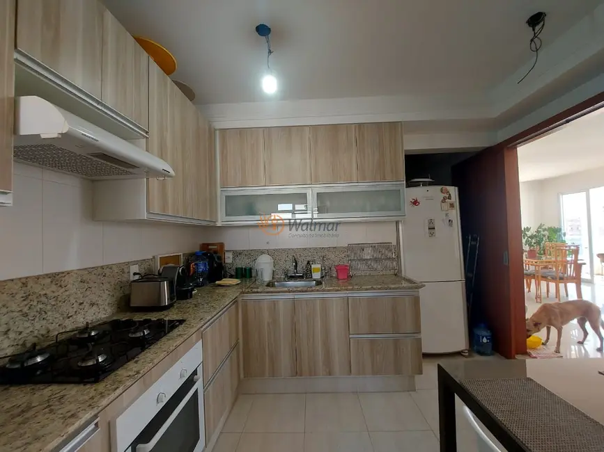 Apartamento com 3 quartos à venda, 214m2 em Cambuí, Campinas - SP - imagem 5 Foto 5 de Apartamento com 3 quartos à venda, 214m2 em Cambuí, Campinas - SP