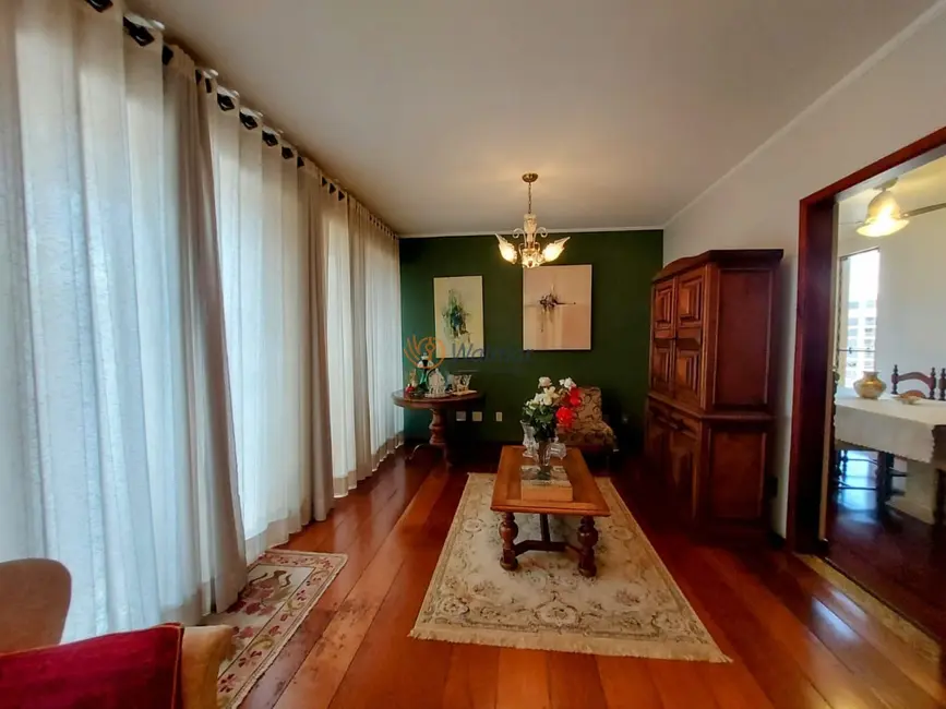 Apartamento com 4 quartos à venda, 240m2 em Cambuí, Campinas - SP - imagem 9 Foto 9 de Apartamento com 4 quartos à venda, 240m2 em Cambuí, Campinas - SP