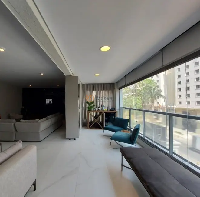 Apartamento com 3 quartos à venda, 213m2 em Cambuí, Campinas - SP - imagem 3 Foto 3 de Apartamento com 3 quartos à venda, 213m2 em Cambuí, Campinas - SP