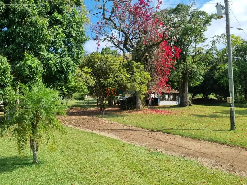 Foto 1 de Fazenda / Haras com 4 quartos à venda, 500m2 em Área Rural de Três Rios, Tres Rios - RJ
