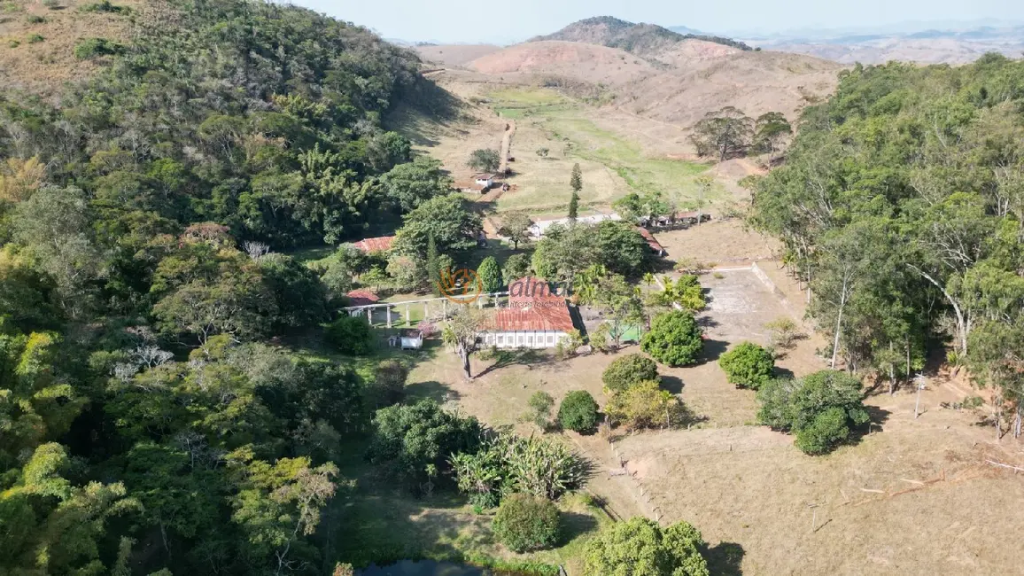 Foto 2 de Fazenda / Haras com 5 quartos à venda, 500m2 em Centro, Paraiba Do Sul - RJ
