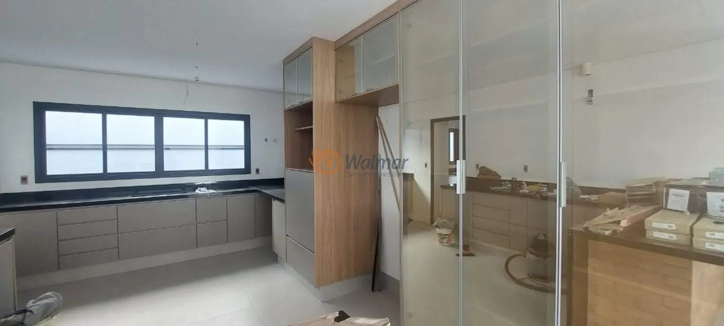 Casa de Condomínio com 4 quartos à venda, 352m2 em Loteamento Parque dos Alecrins, Campinas - SP - imagem 3 Foto 3 de Casa de Condomínio com 4 quartos à venda, 352m2 em Loteamento Parque dos Alecrins, Campinas - SP