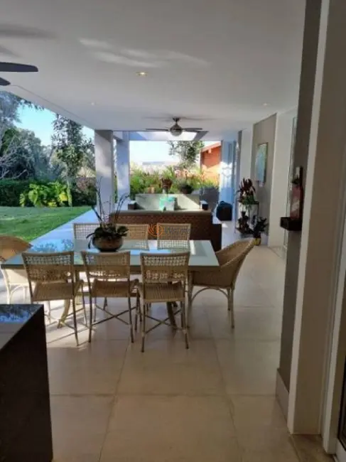 Casa de Condomínio com 5 quartos à venda, 590m2 em Loteamento Alphaville Campinas, Campinas - SP - imagem 5 Foto 5 de Casa de Condomínio com 5 quartos à venda, 590m2 em Loteamento Alphaville Campinas, Campinas - SP