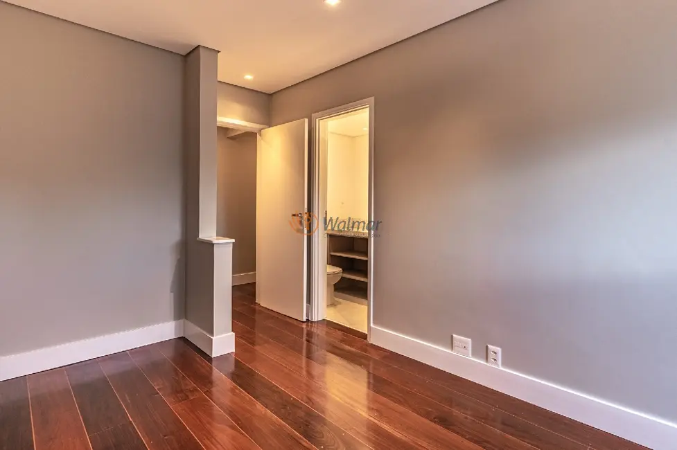 Apartamento com 4 quartos à venda, 245m2 em Cambuí, Campinas - SP - imagem 8 Foto 8 de Apartamento com 4 quartos à venda, 245m2 em Cambuí, Campinas - SP