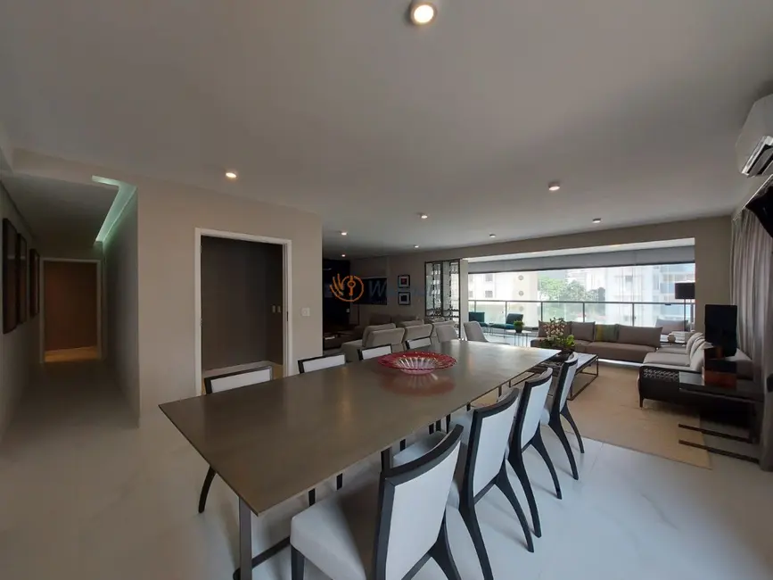 Apartamento com 3 quartos à venda, 213m2 em Cambuí, Campinas - SP - imagem 7 Foto 7 de Apartamento com 3 quartos à venda, 213m2 em Cambuí, Campinas - SP