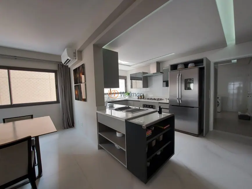 Apartamento com 3 quartos à venda, 213m2 em Cambuí, Campinas - SP - imagem 3 Foto 3 de Apartamento com 3 quartos à venda, 213m2 em Cambuí, Campinas - SP