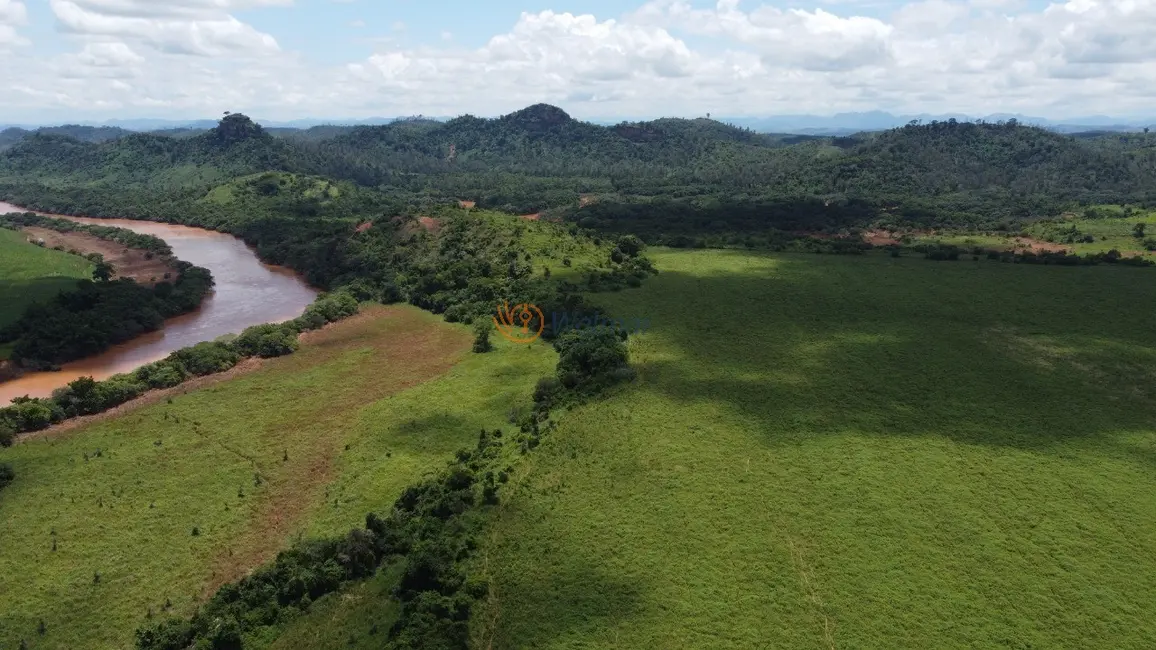 Foto 1 de Fazenda / Haras com 4 quartos à venda, 4660m2 em Centro, Rio Espera - MG