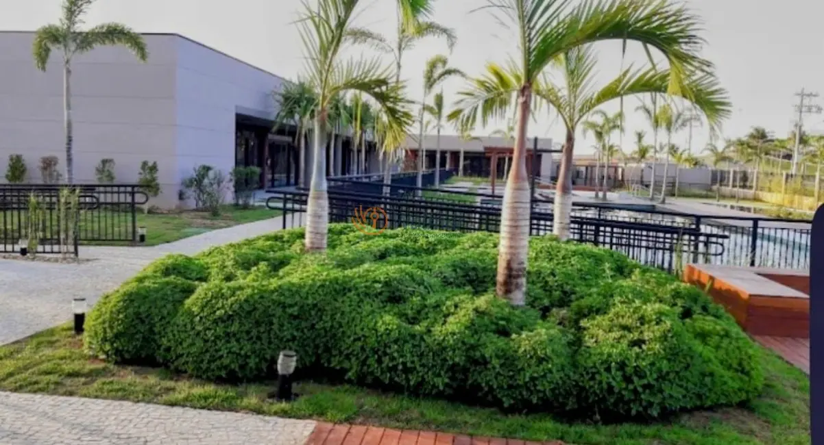 Foto 3 de Terreno / Lote à venda, 422m2 em Campinas - SP