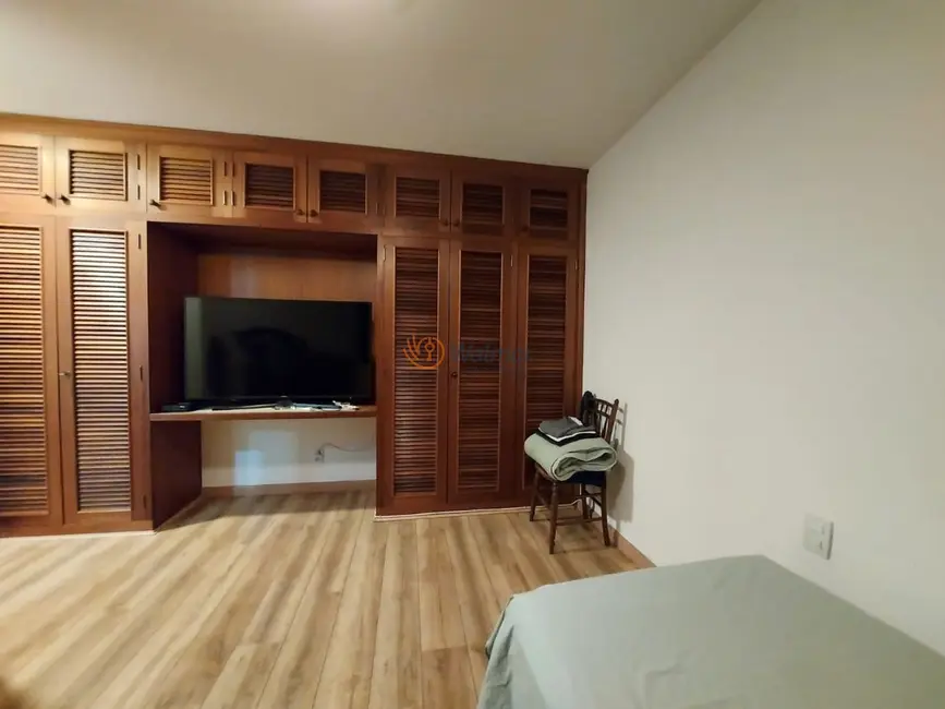 Apartamento com 4 quartos à venda, 227m2 em Cambuí, Campinas - SP - imagem 8 Foto 8 de Apartamento com 4 quartos à venda, 227m2 em Cambuí, Campinas - SP