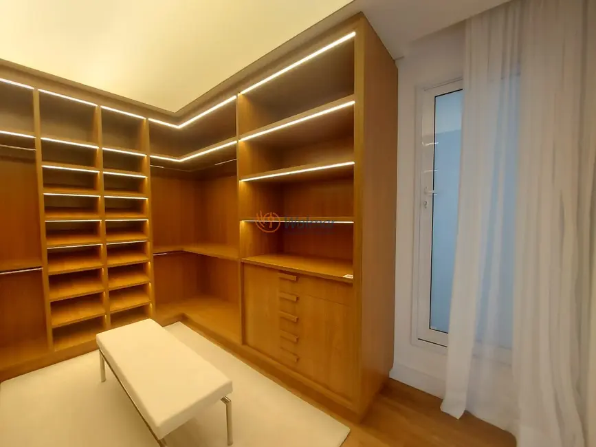 Apartamento com 3 quartos à venda, 221m2 em Jardim Madalena, Campinas - SP - imagem 8 Foto 8 de Apartamento com 3 quartos à venda, 221m2 em Jardim Madalena, Campinas - SP