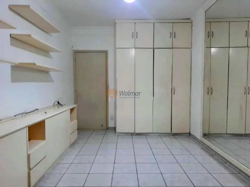 Apartamento com 3 quartos à venda, 154m2 em Vila Itapura, Campinas - SP - imagem 8 Foto 8 de Apartamento com 3 quartos à venda, 154m2 em Vila Itapura, Campinas - SP