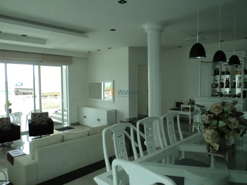 Casa de Condomínio com 4 quartos à venda, 384m2 em Loteamento Alphaville Campinas, Campinas - SP - imagem 4 Foto 4 de Casa de Condomínio com 4 quartos à venda, 384m2 em Loteamento Alphaville Campinas, Campinas - SP