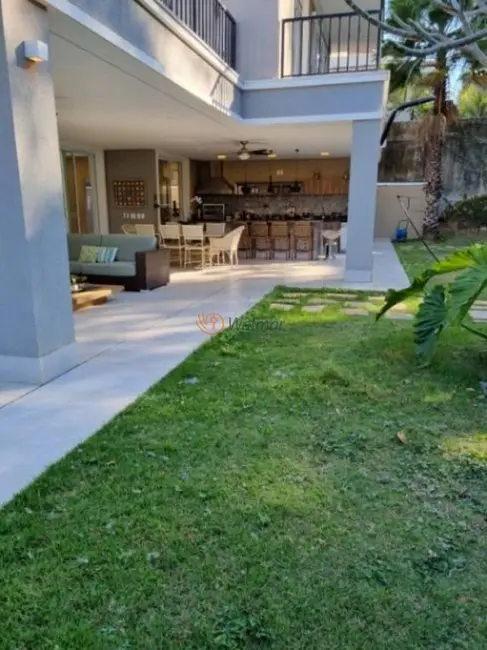 Casa de Condomínio com 5 quartos à venda, 590m2 em Loteamento Alphaville Campinas, Campinas - SP - imagem 9 Foto 9 de Casa de Condomínio com 5 quartos à venda, 590m2 em Loteamento Alphaville Campinas, Campinas - SP