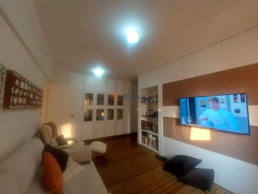 Apartamento com 3 quartos à venda, 208m2 em Cambuí, Campinas - SP - imagem 4 Foto 4 de Apartamento com 3 quartos à venda, 208m2 em Cambuí, Campinas - SP