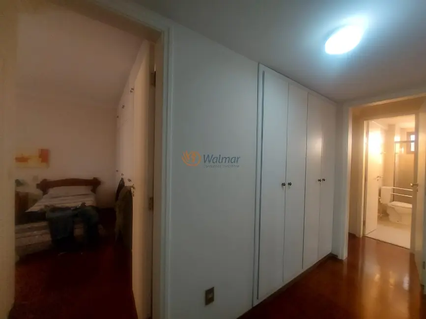 Apartamento com 3 quartos à venda, 208m2 em Cambuí, Campinas - SP - imagem 6 Foto 6 de Apartamento com 3 quartos à venda, 208m2 em Cambuí, Campinas - SP