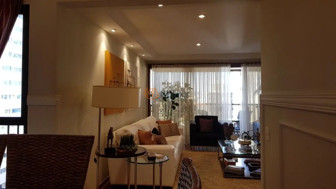 Apartamento com 4 quartos à venda, 269m2 em Cambuí, Campinas - SP - imagem 6 Foto 6 de Apartamento com 4 quartos à venda, 269m2 em Cambuí, Campinas - SP