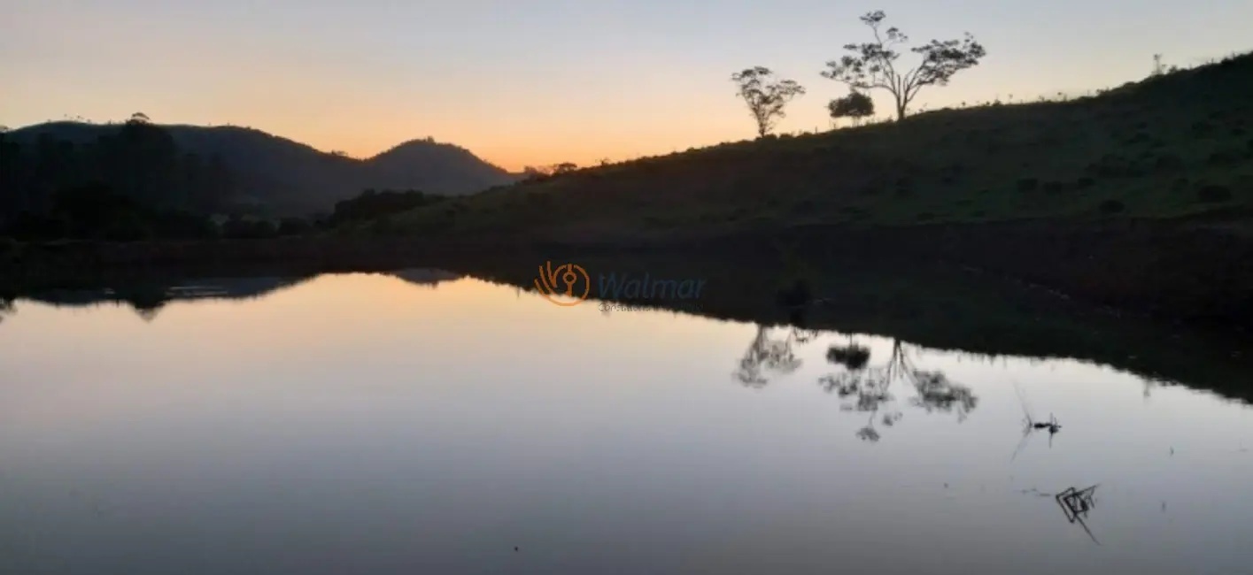 Foto 6 de Sítio / Rancho com 3 quartos à venda, 320m2 em Centro, Monte Siao - MG