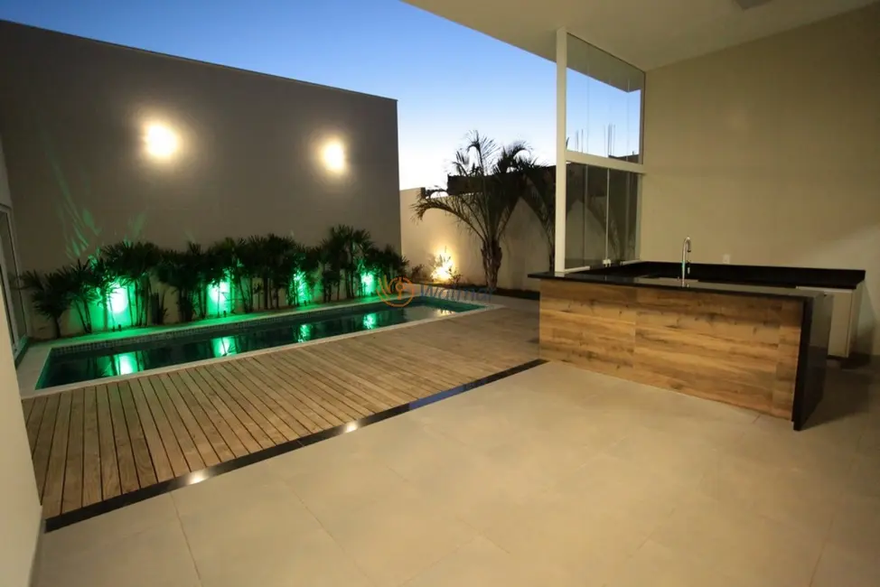 Casa de Condomínio com 4 quartos à venda, 350m2 em Loteamento Mont Blanc Residence, Campinas - SP - imagem 1 Foto 1 de Casa de Condomínio com 4 quartos à venda, 350m2 em Loteamento Mont Blanc Residence, Campinas - SP