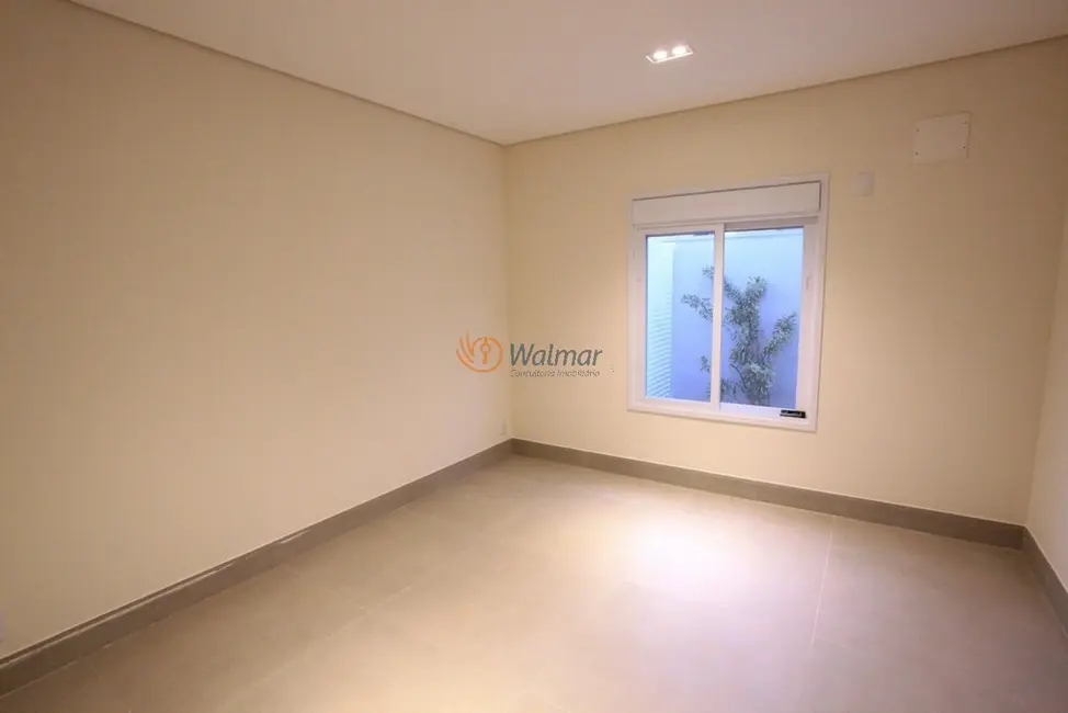 Casa de Condomínio com 4 quartos à venda, 350m2 em Loteamento Mont Blanc Residence, Campinas - SP - imagem 9 Foto 9 de Casa de Condomínio com 4 quartos à venda, 350m2 em Loteamento Mont Blanc Residence, Campinas - SP