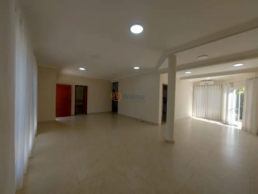 Foto 2 de Casa de Condomínio com 4 quartos para alugar, 256m2 em Parque da Hípica, Campinas - SP