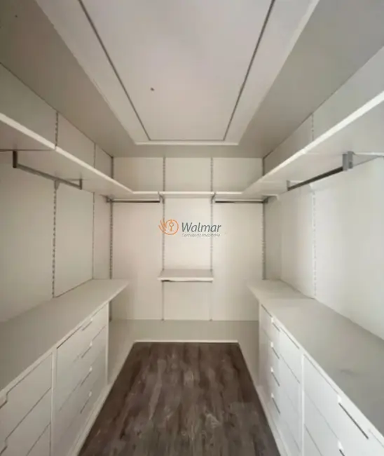 Apartamento com 3 quartos para alugar, 222m2 em Nova Campinas, Campinas - SP - imagem 4 Foto 4 de Apartamento com 3 quartos para alugar, 222m2 em Nova Campinas, Campinas - SP