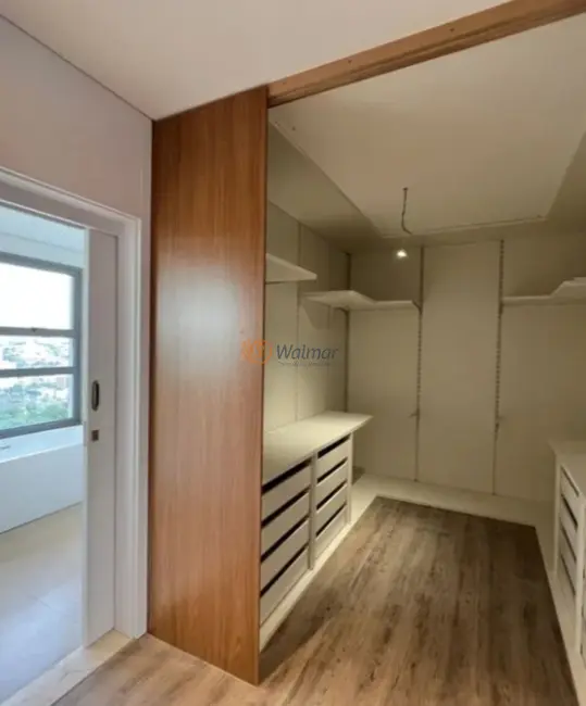 Apartamento com 3 quartos para alugar, 222m2 em Nova Campinas, Campinas - SP - imagem 7 Foto 7 de Apartamento com 3 quartos para alugar, 222m2 em Nova Campinas, Campinas - SP